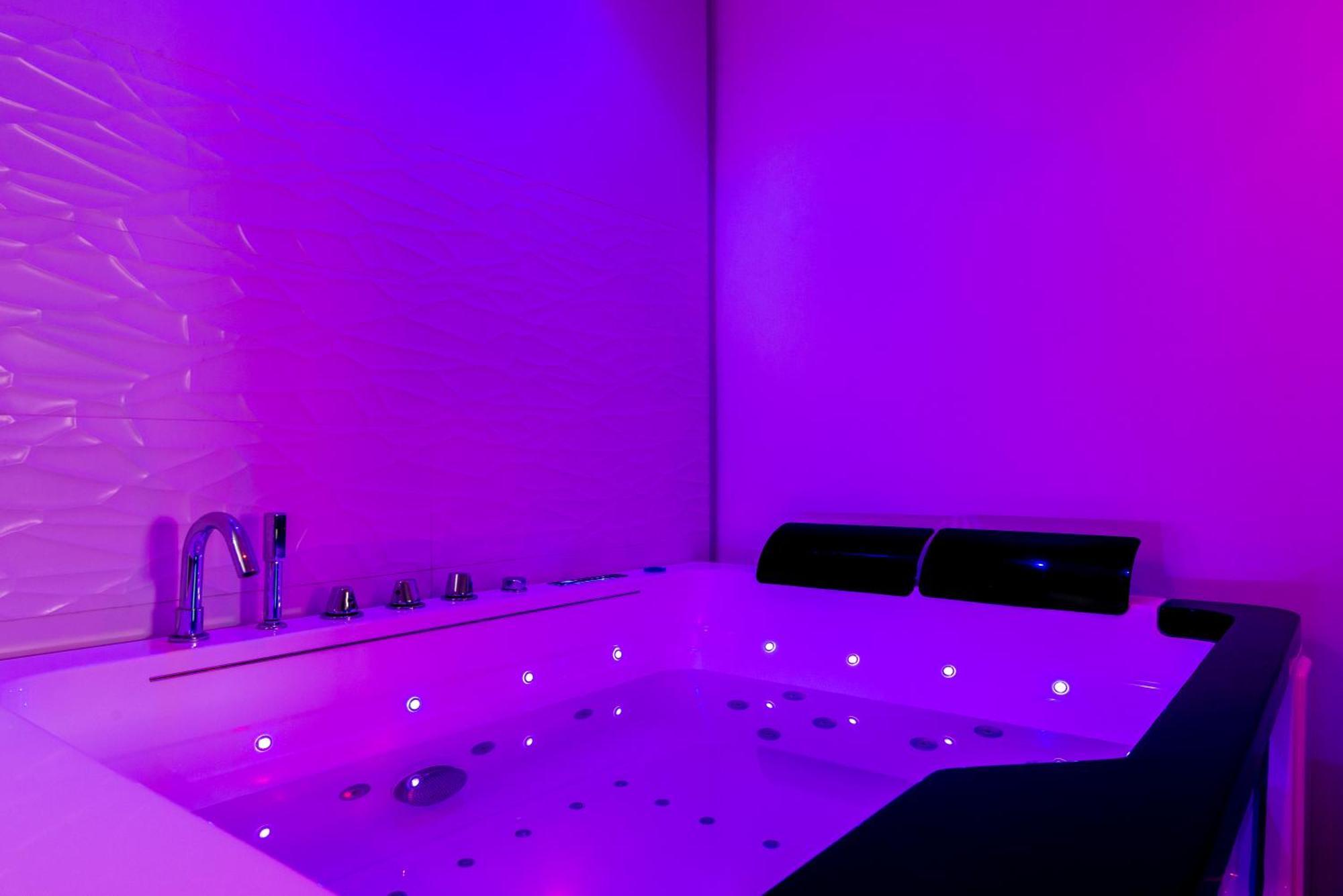 Suite And Spa 21 Dijon Exteriör bild
